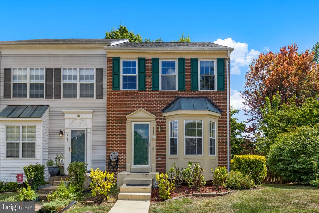 111 STERLING COURT