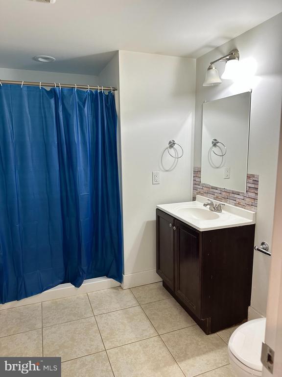 1372 WARRENTON ROAD B
