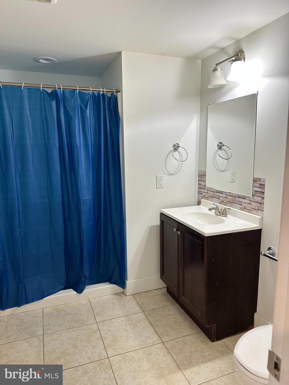 1372 WARRENTON ROAD B