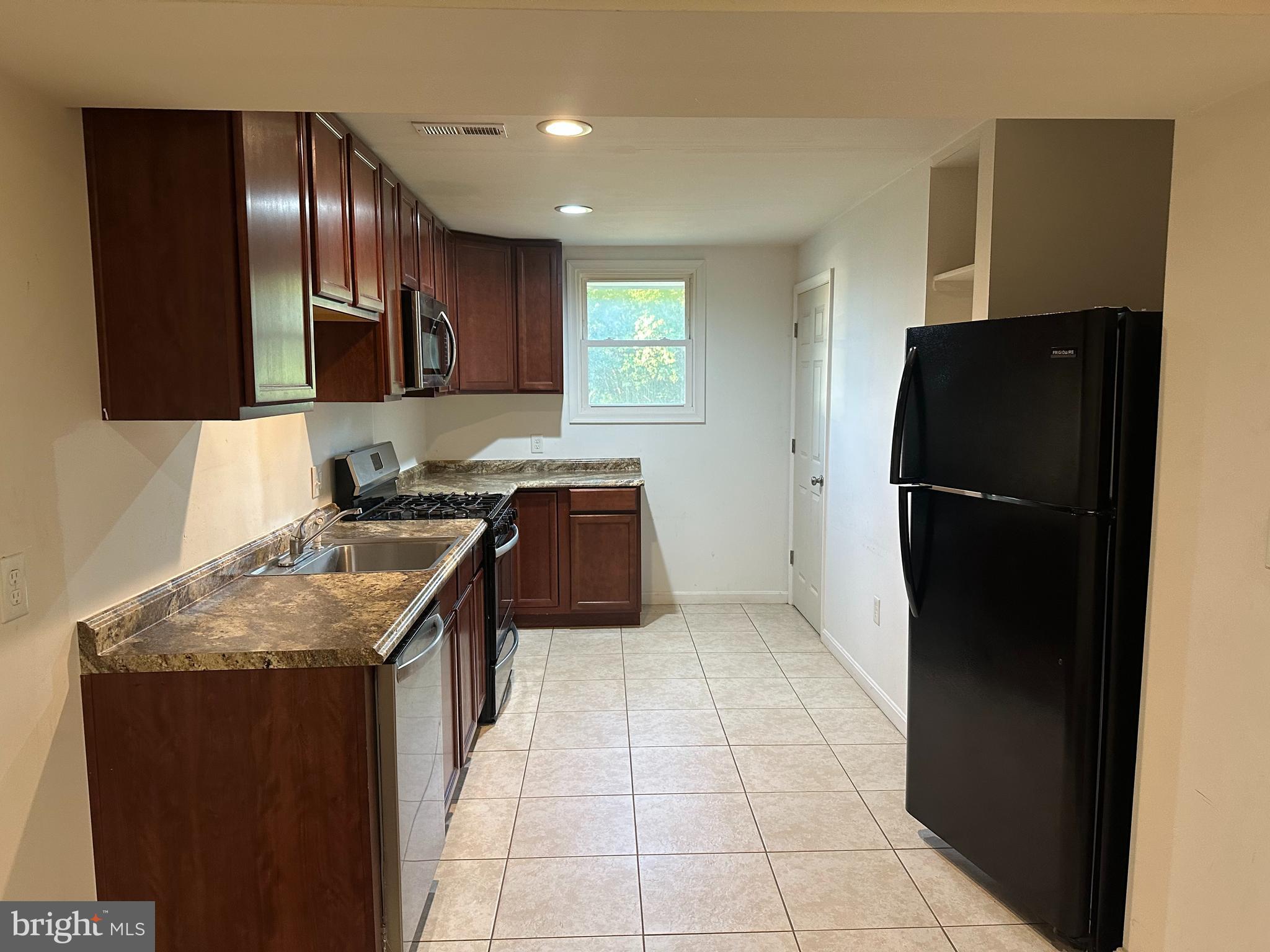 1372 WARRENTON ROAD B