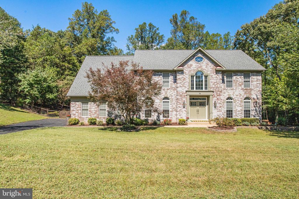 75 STONEWALL DRIVE