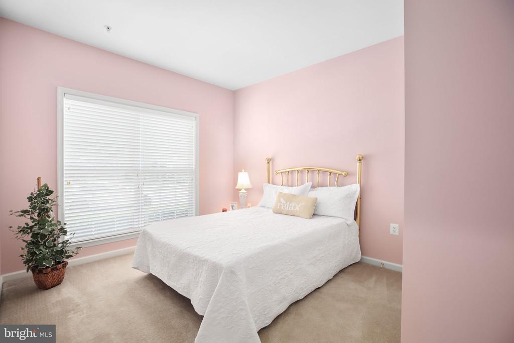 71 HARBORTON LANE 19-1