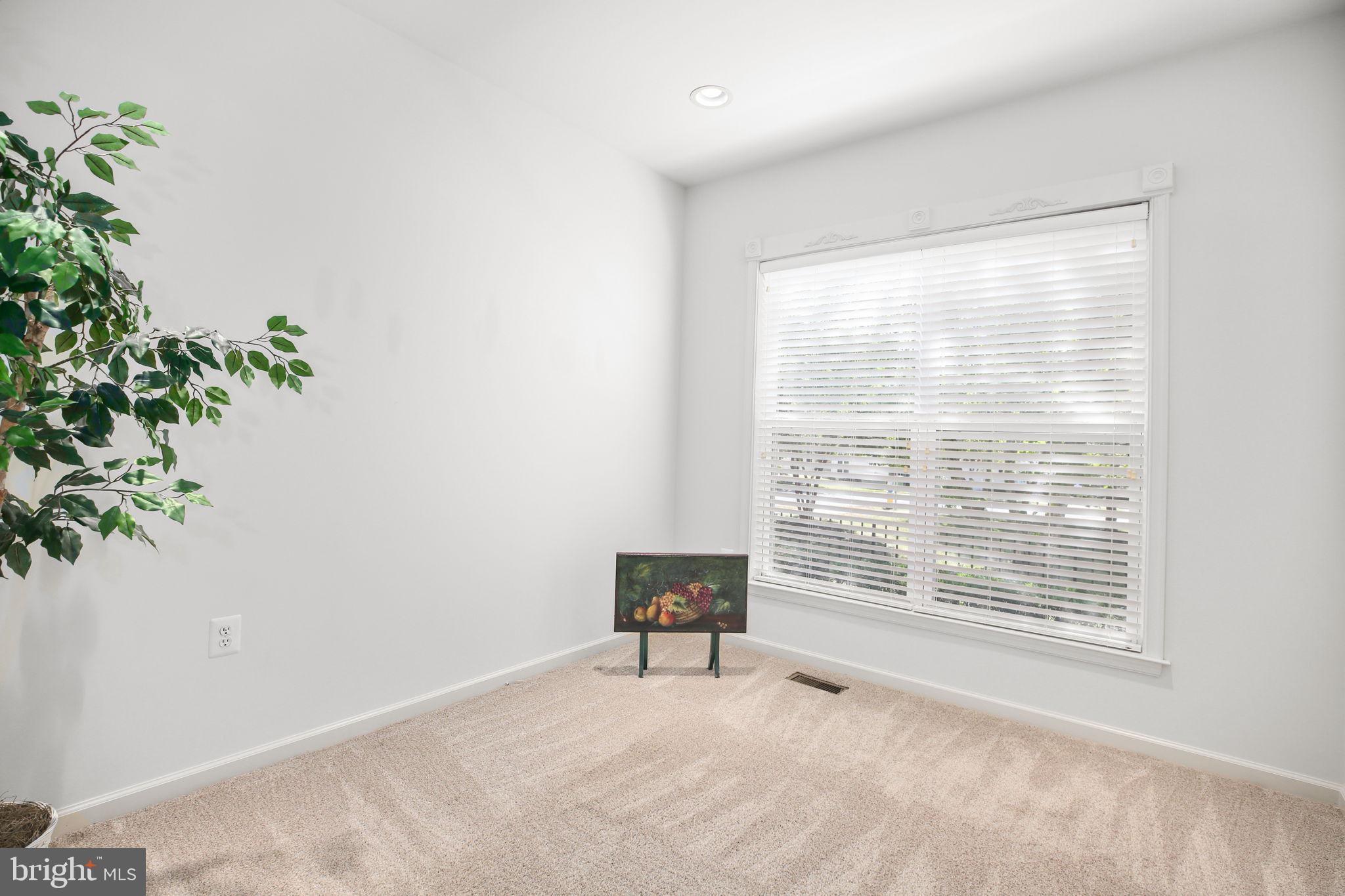 71 HARBORTON LANE 19-1