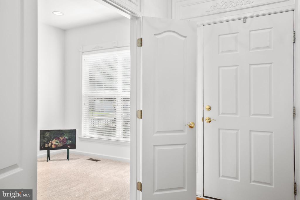 71 HARBORTON LANE 19-1