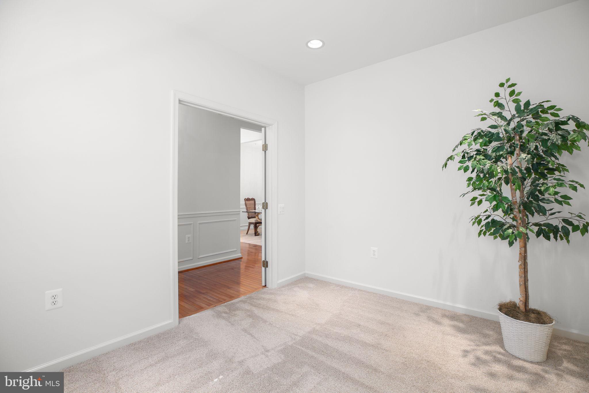 71 HARBORTON LANE 19-1