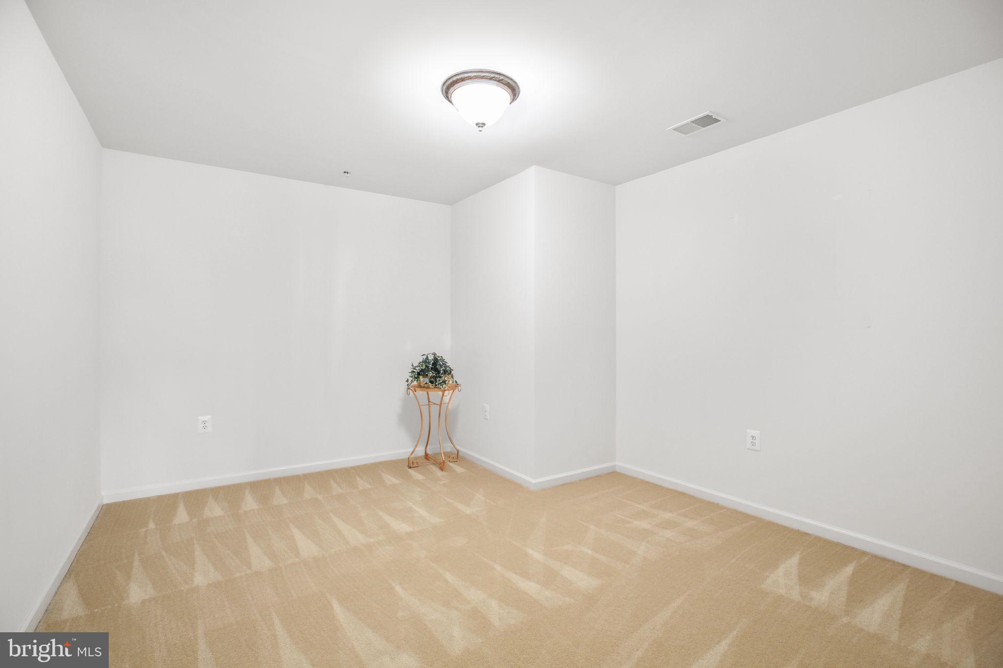 71 HARBORTON LANE 19-1