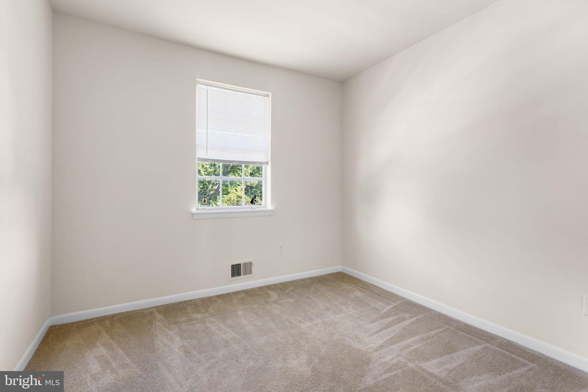 1102 JAMES MADISON CIRCLE