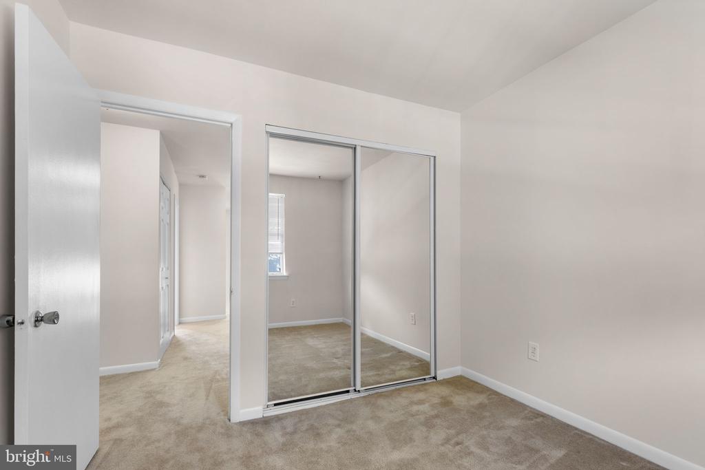 1102 JAMES MADISON CIRCLE