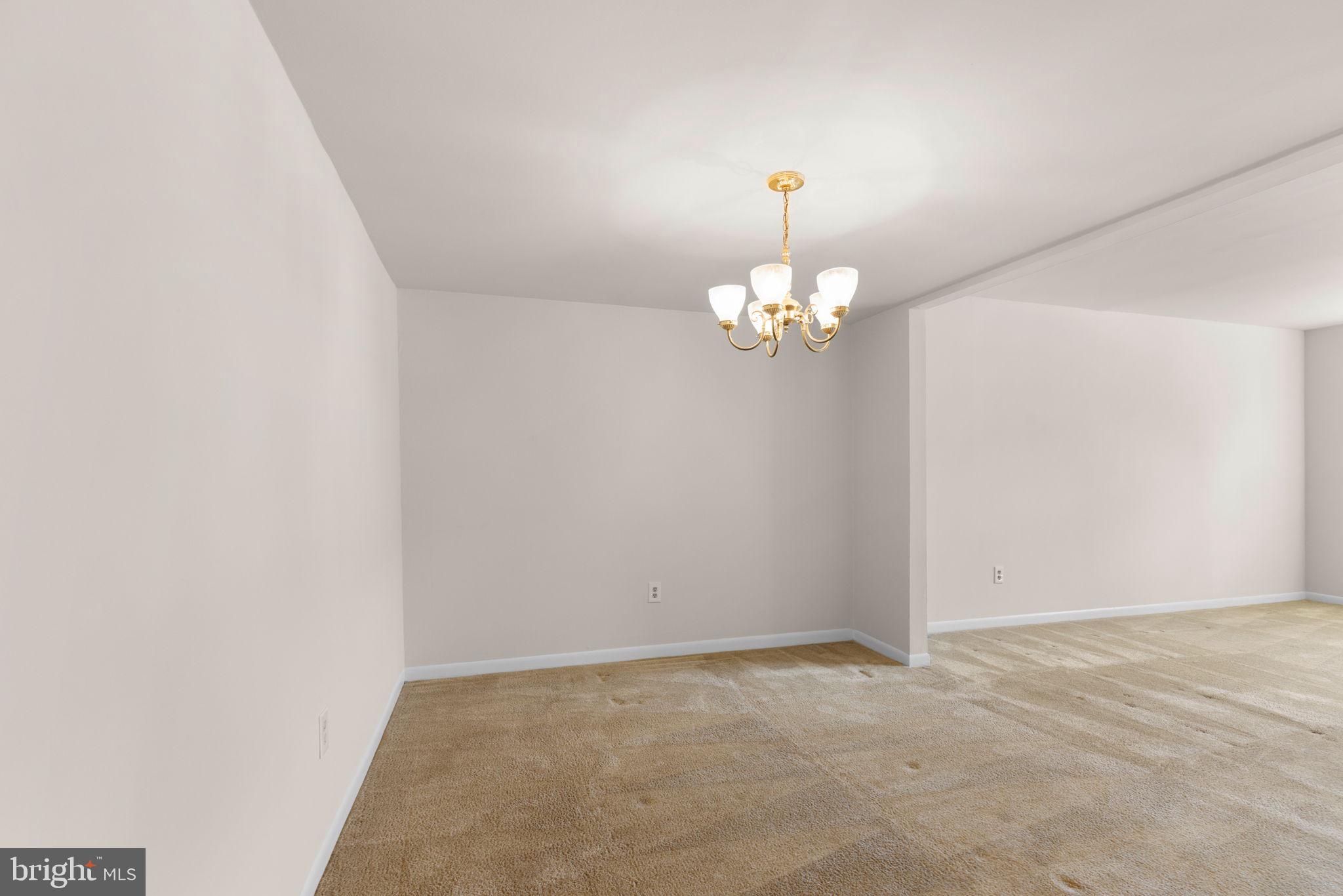1102 JAMES MADISON CIRCLE