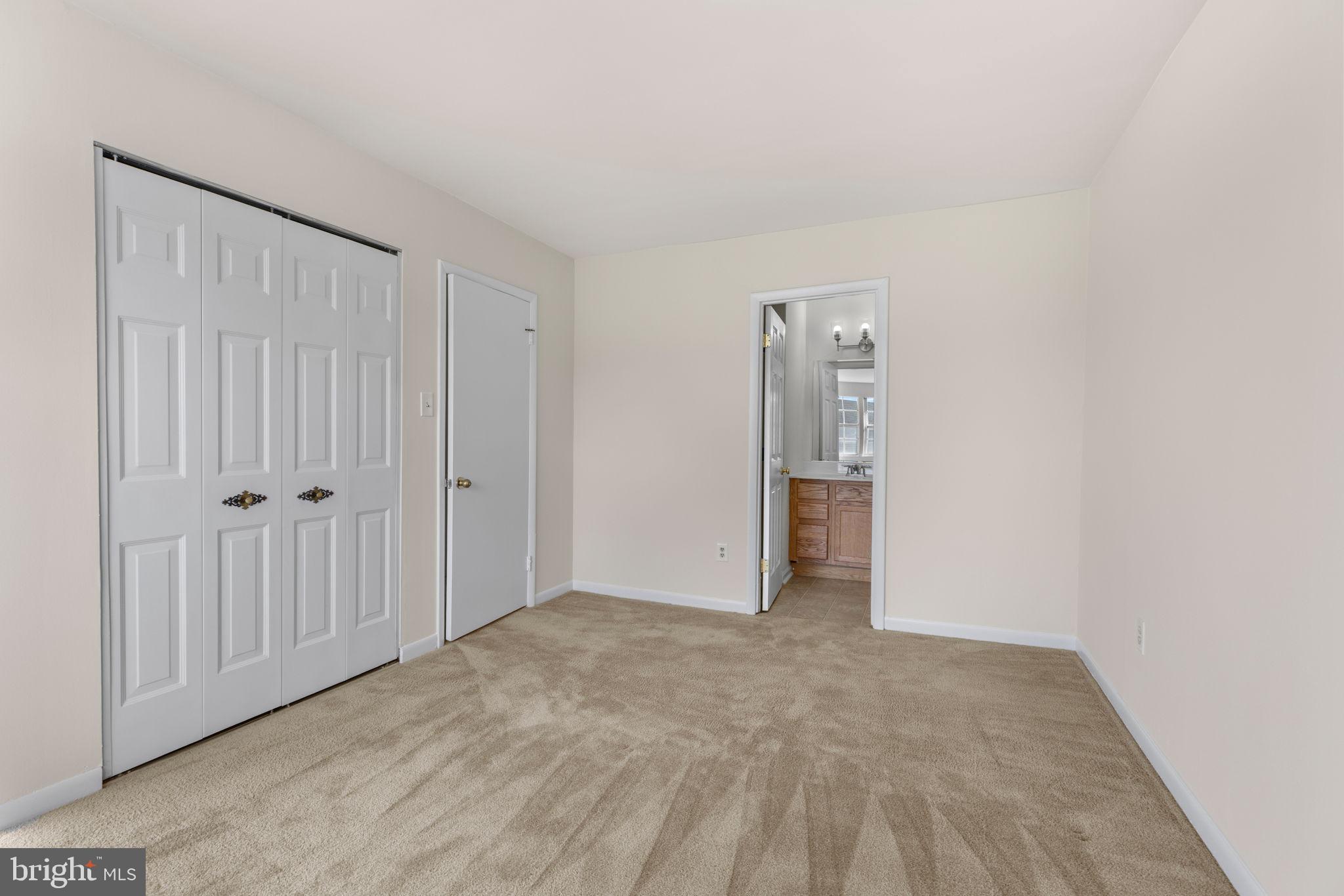1102 JAMES MADISON CIRCLE
