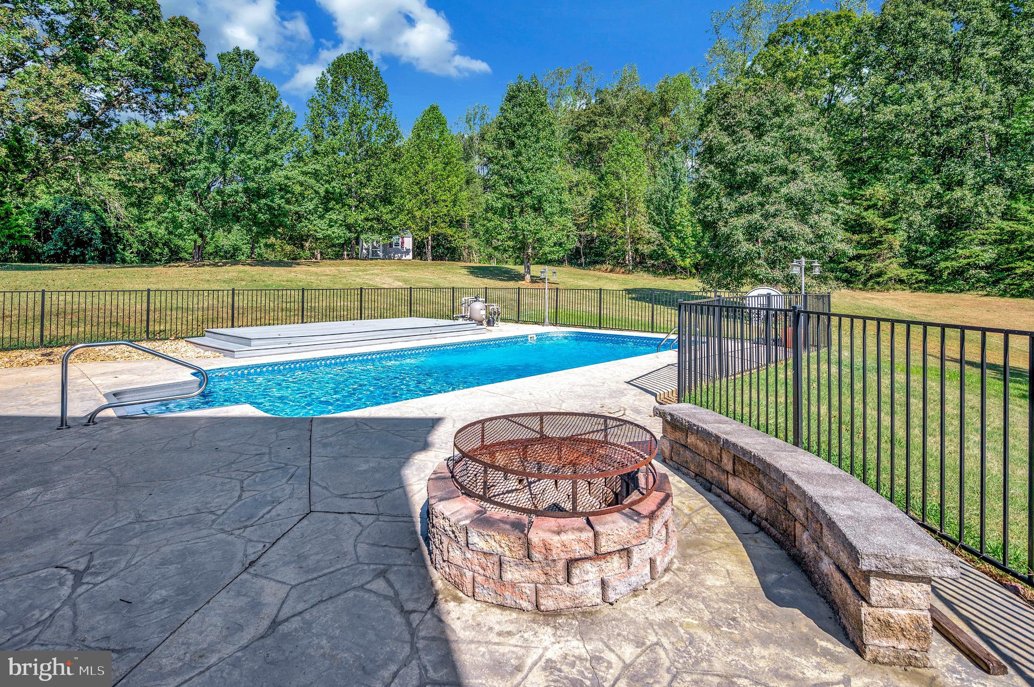 60 SNAPDRAGON DRIVE
