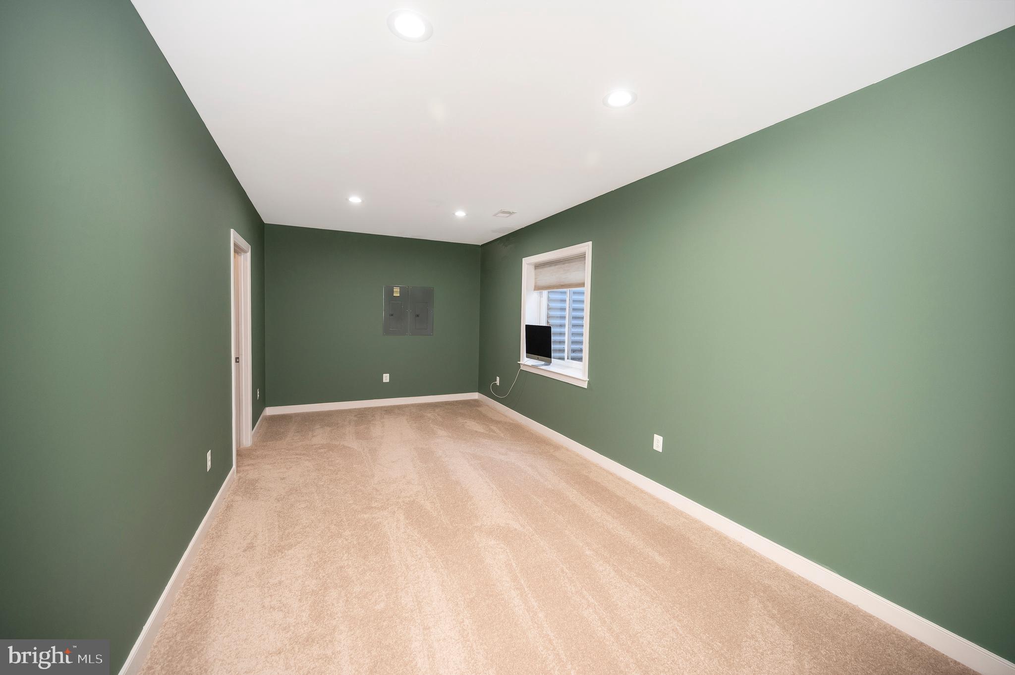 60 SNAPDRAGON DRIVE
