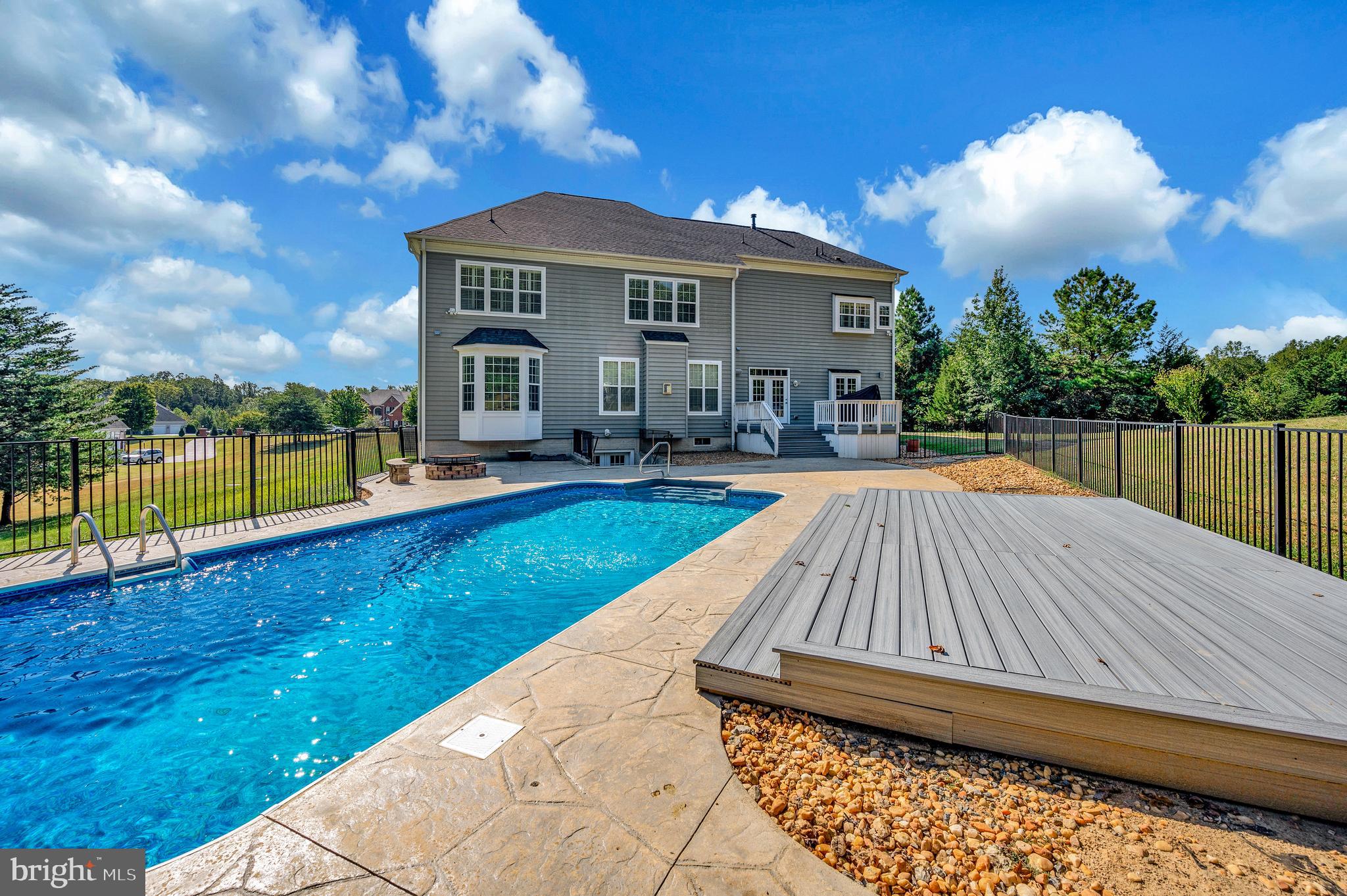 60 SNAPDRAGON DRIVE