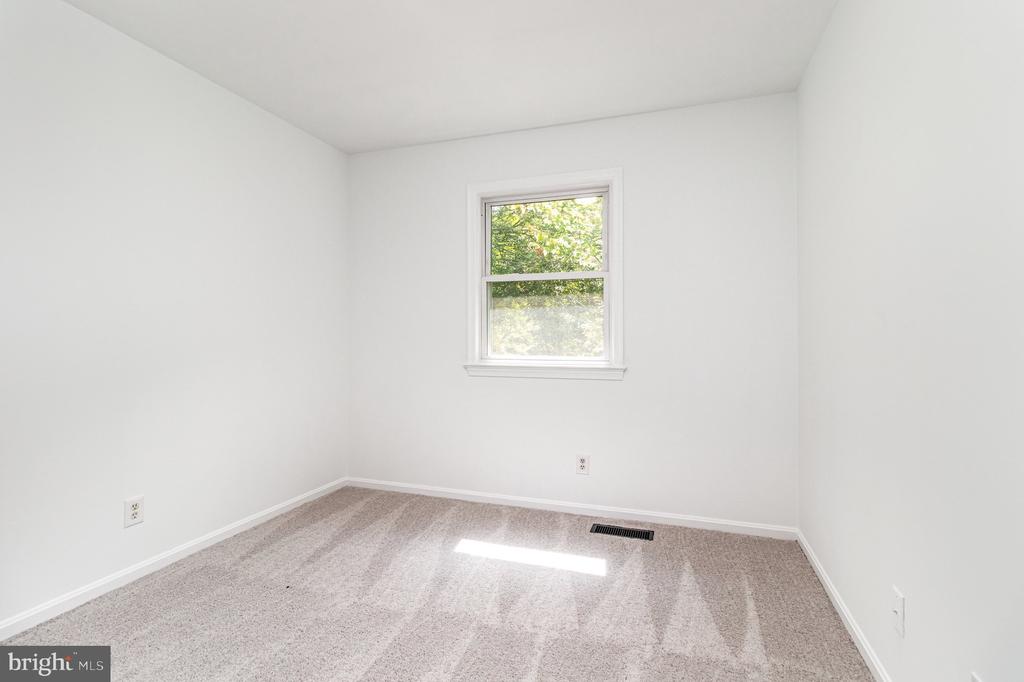 225 OVERLOOK COURT