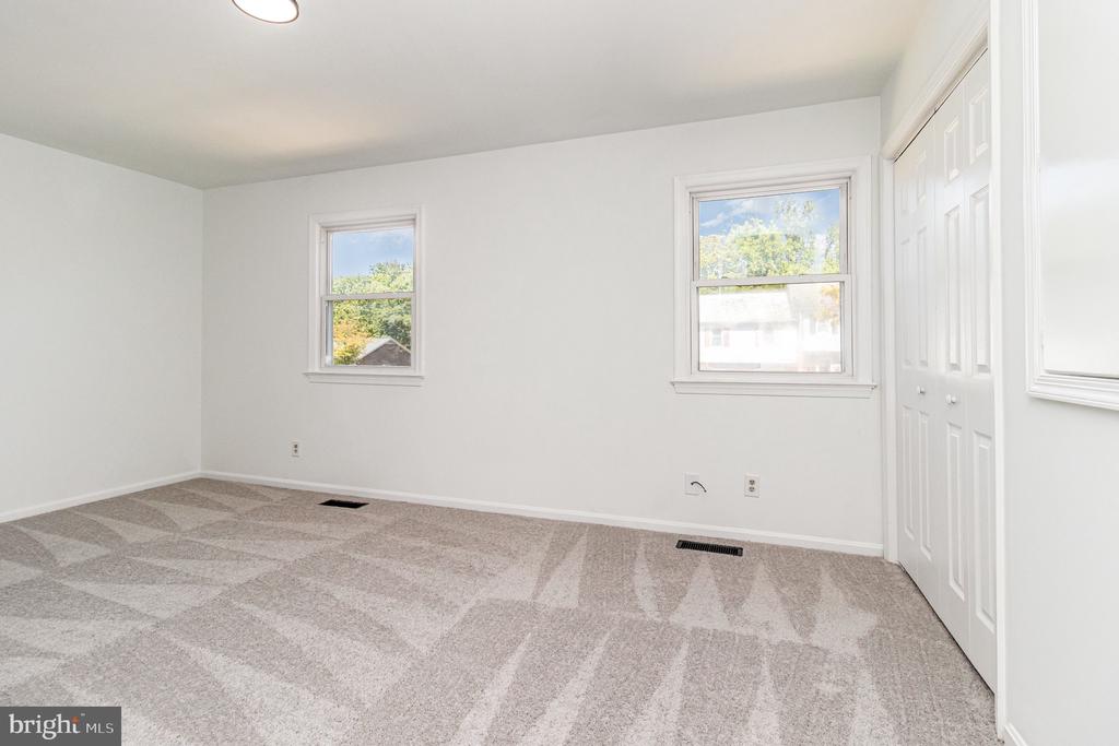 225 OVERLOOK COURT