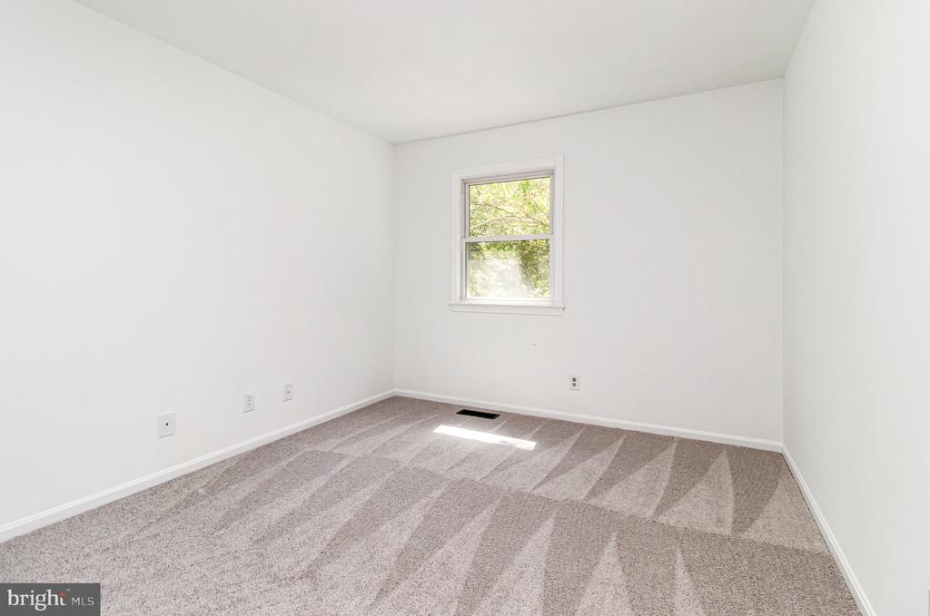 225 OVERLOOK COURT