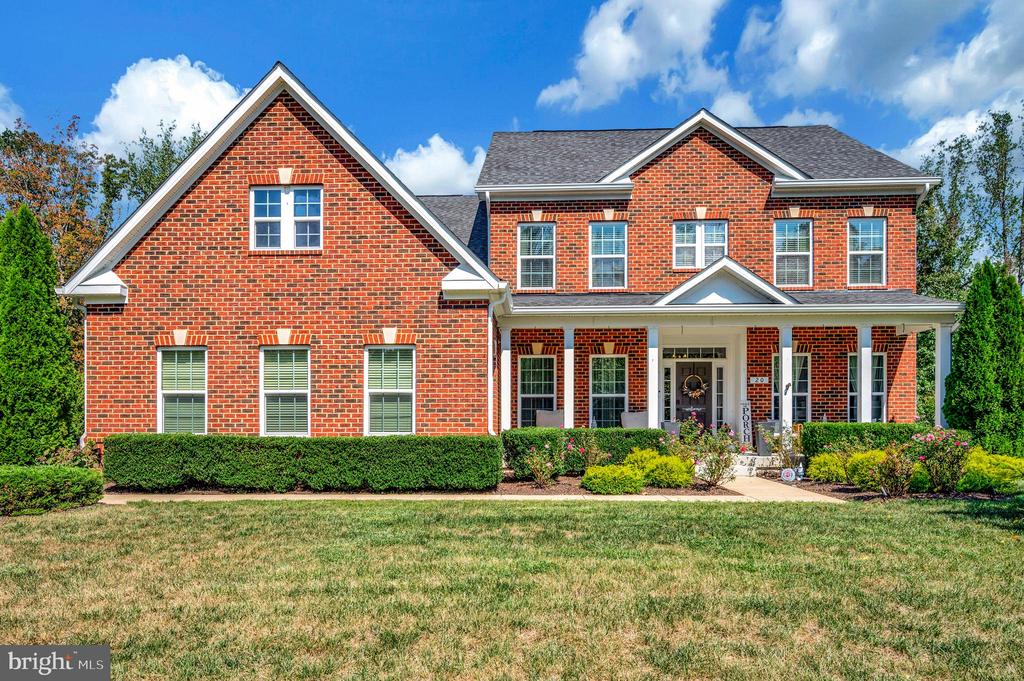 20 GENEVIEVE COURT