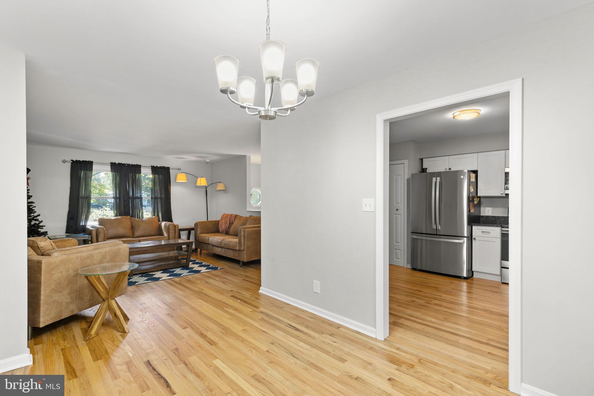 1703 SHERWOOD