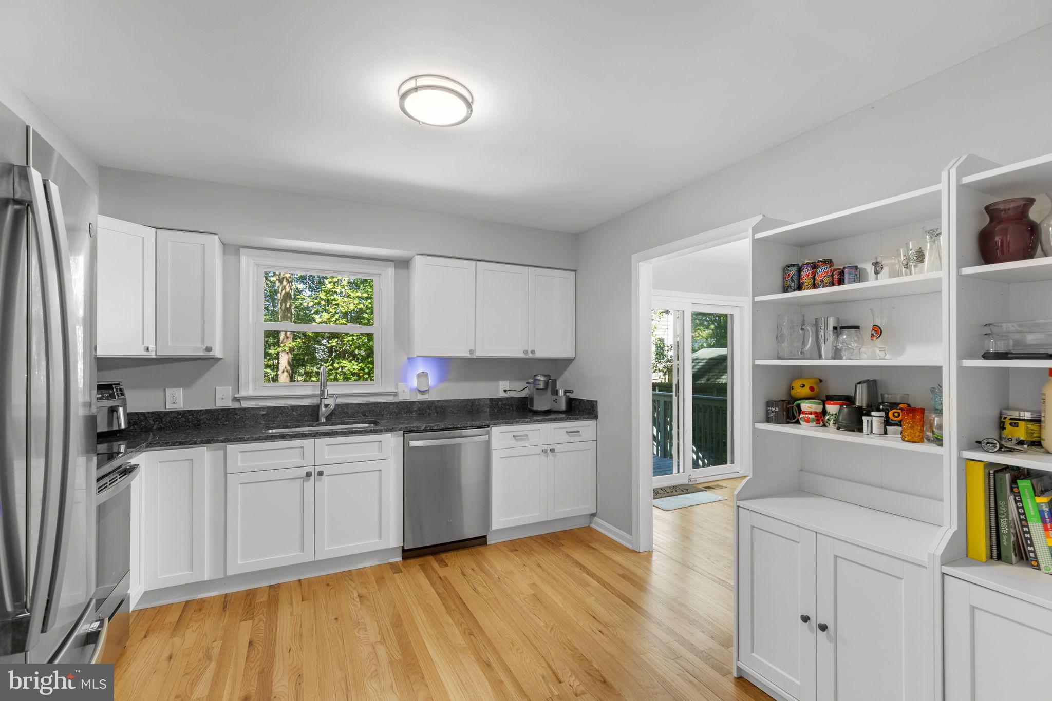 1703 SHERWOOD