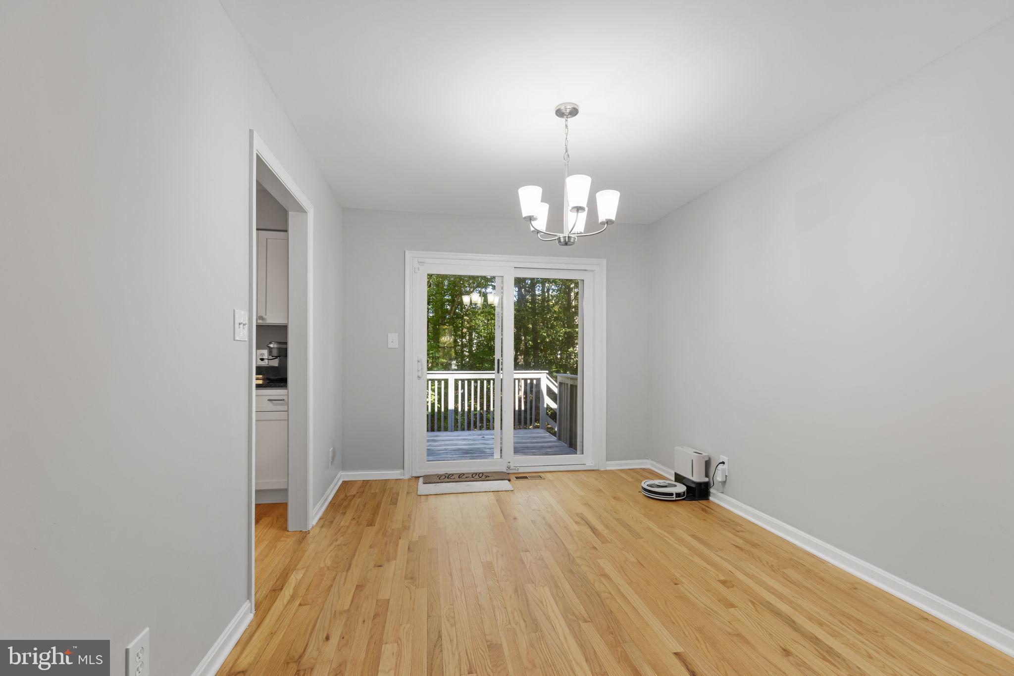 1703 SHERWOOD