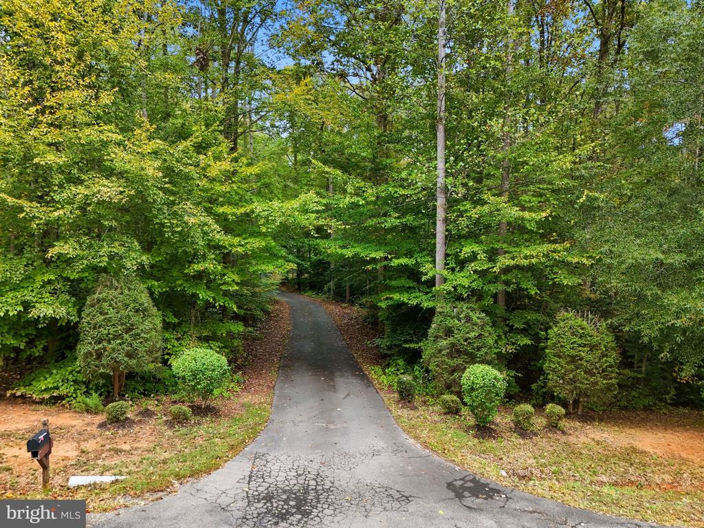 59 ASHBURN LANE