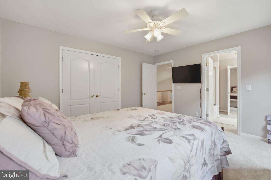 59 ASHBURN LANE