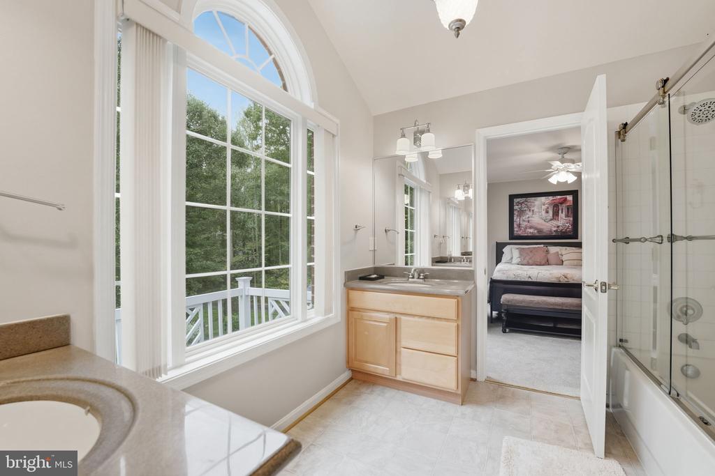 59 ASHBURN LANE