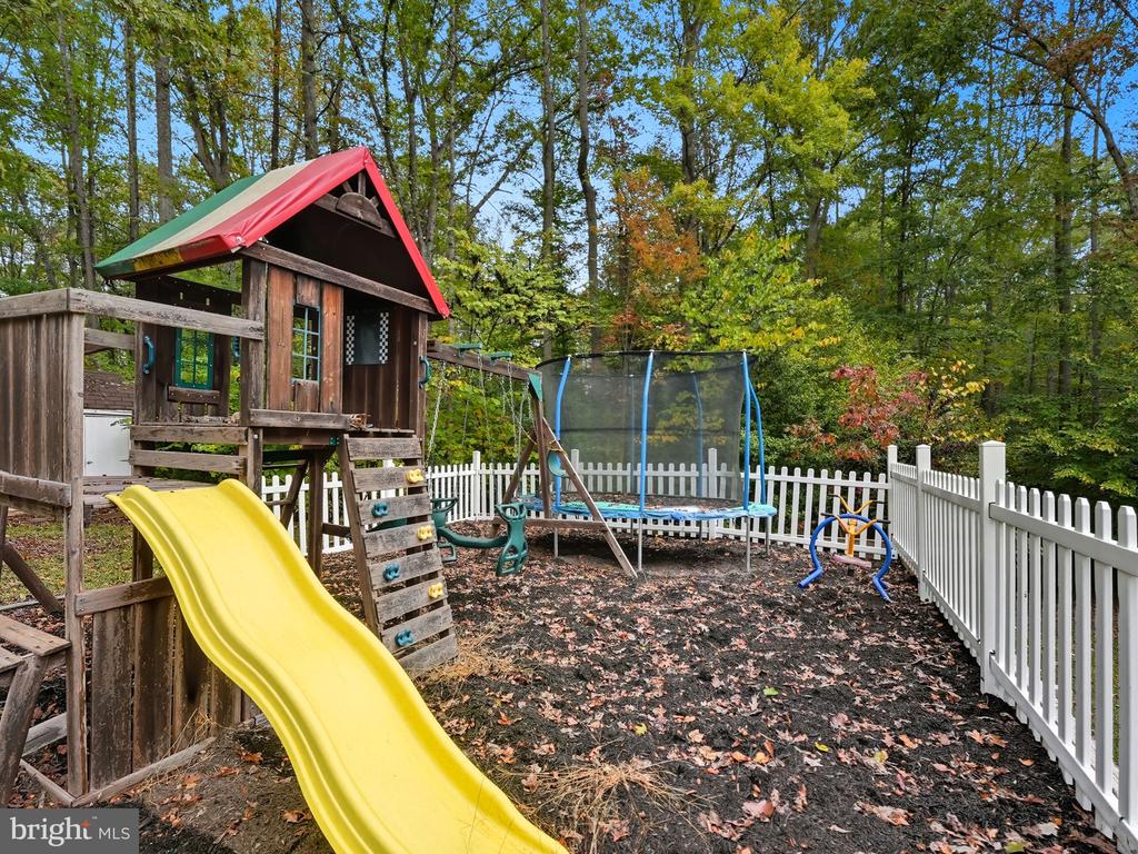 59 ASHBURN LANE