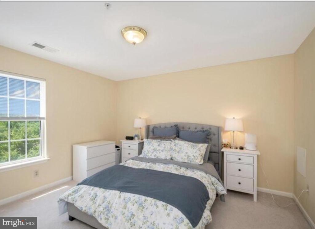 43 WHITE PINE CIRCLE 303