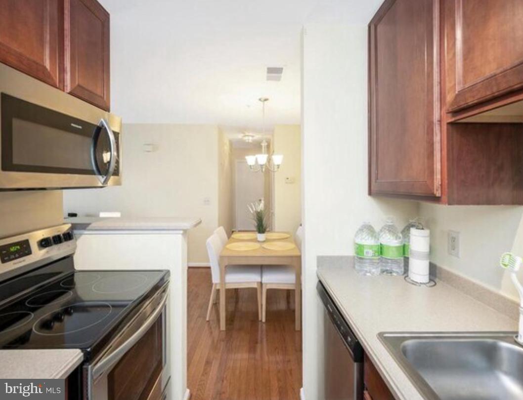 43 WHITE PINE CIRCLE 303