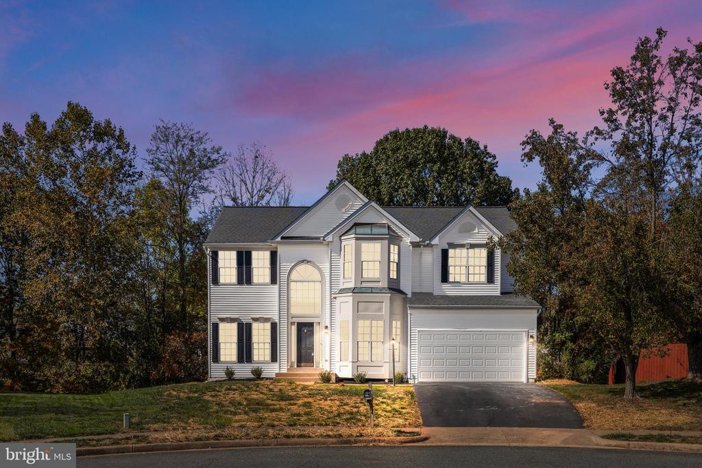 9 TUDOR COURT
