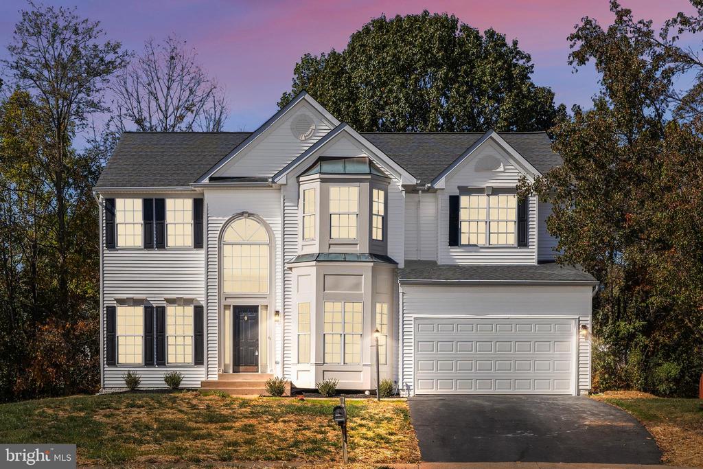 9 TUDOR COURT