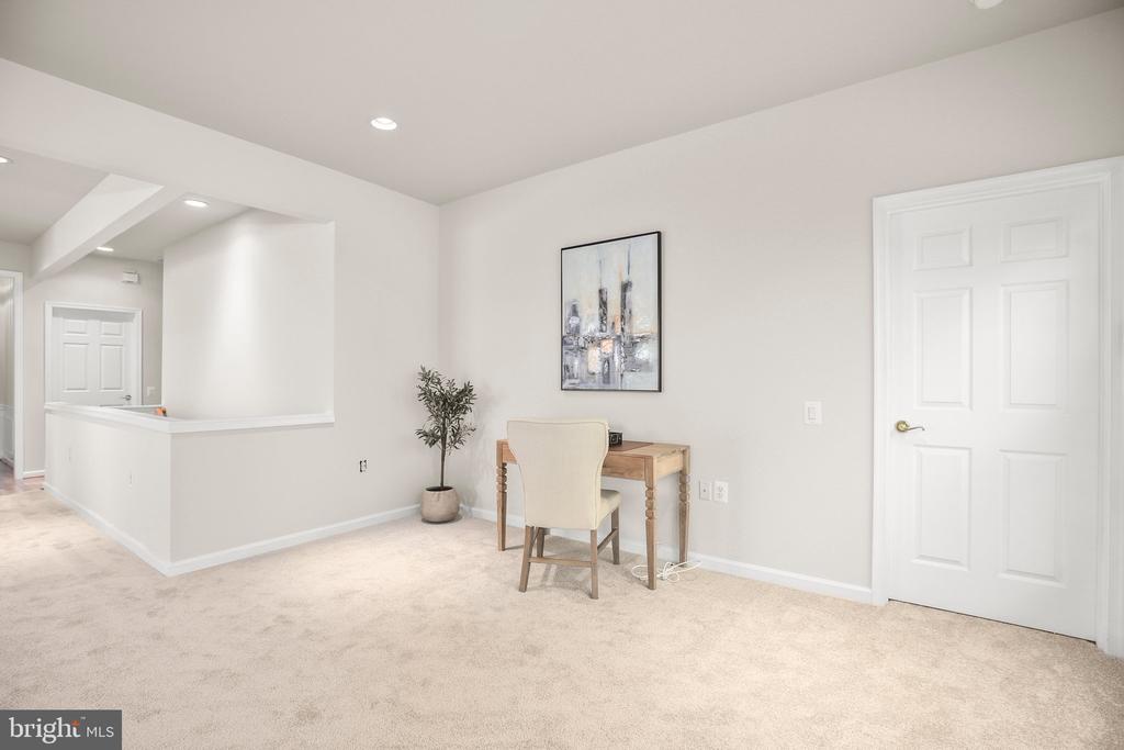 14 SUGARGROVE COURT