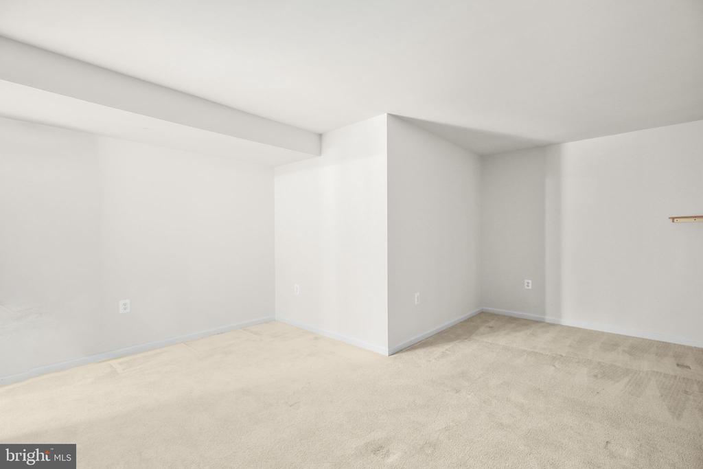 14 SUGARGROVE COURT