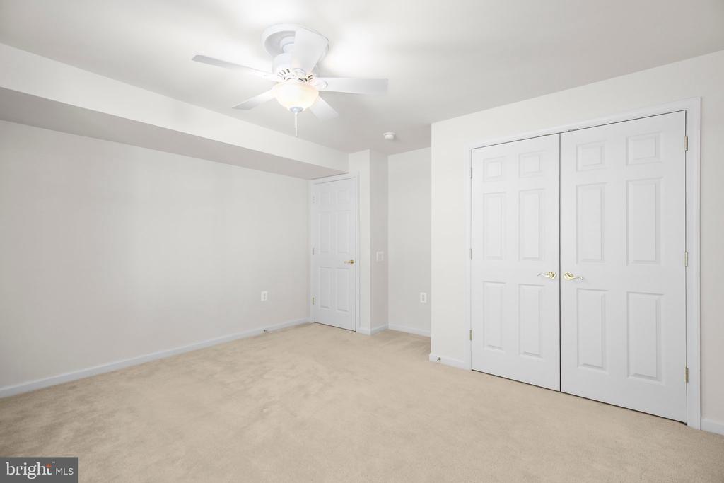 14 SUGARGROVE COURT