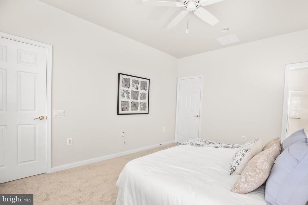 14 SUGARGROVE COURT