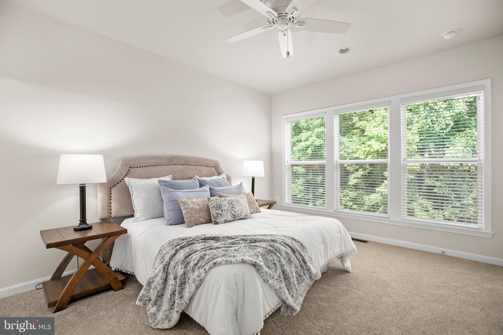 14 SUGARGROVE COURT