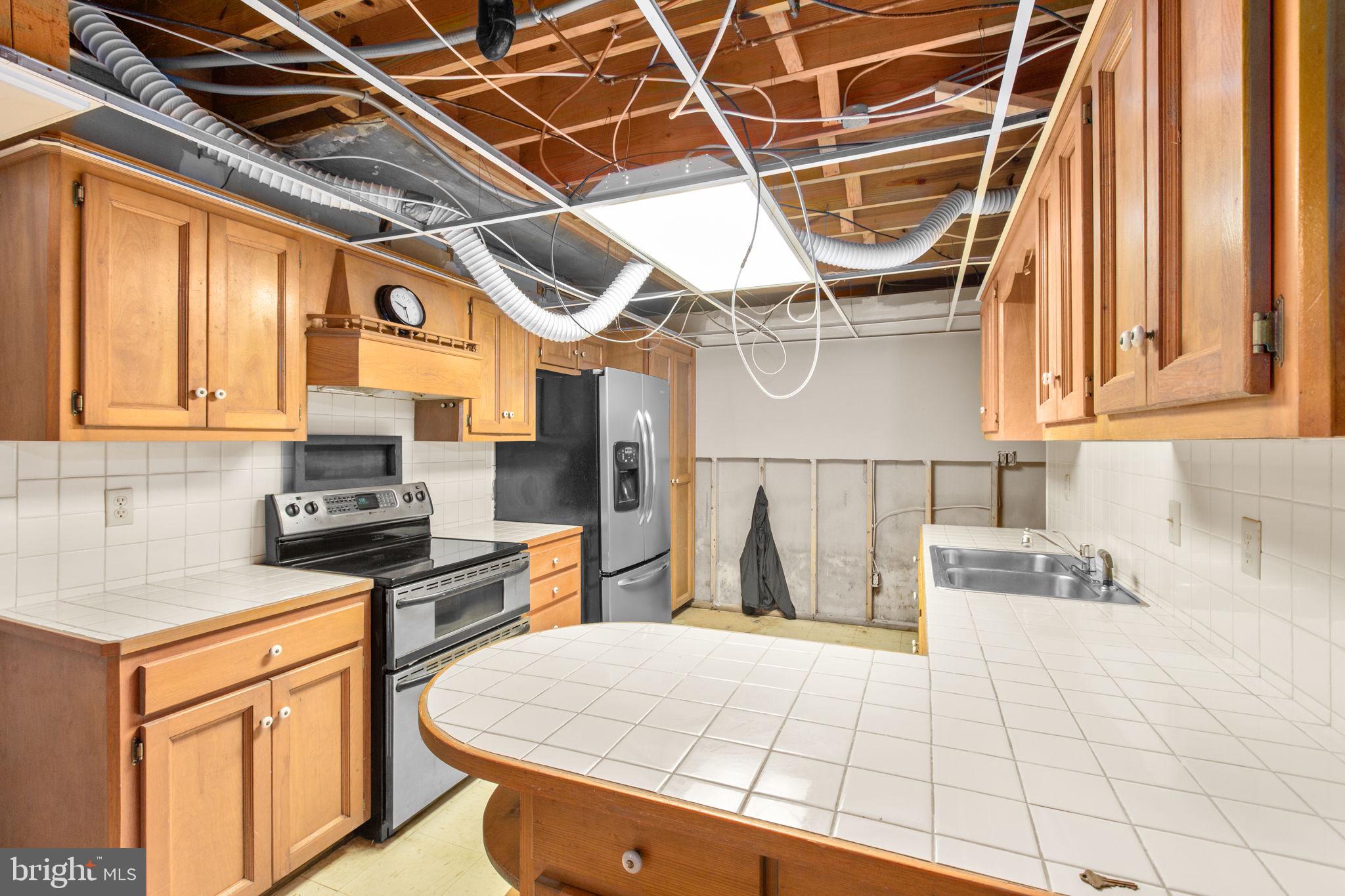 31 LITTLE CREEK LANE