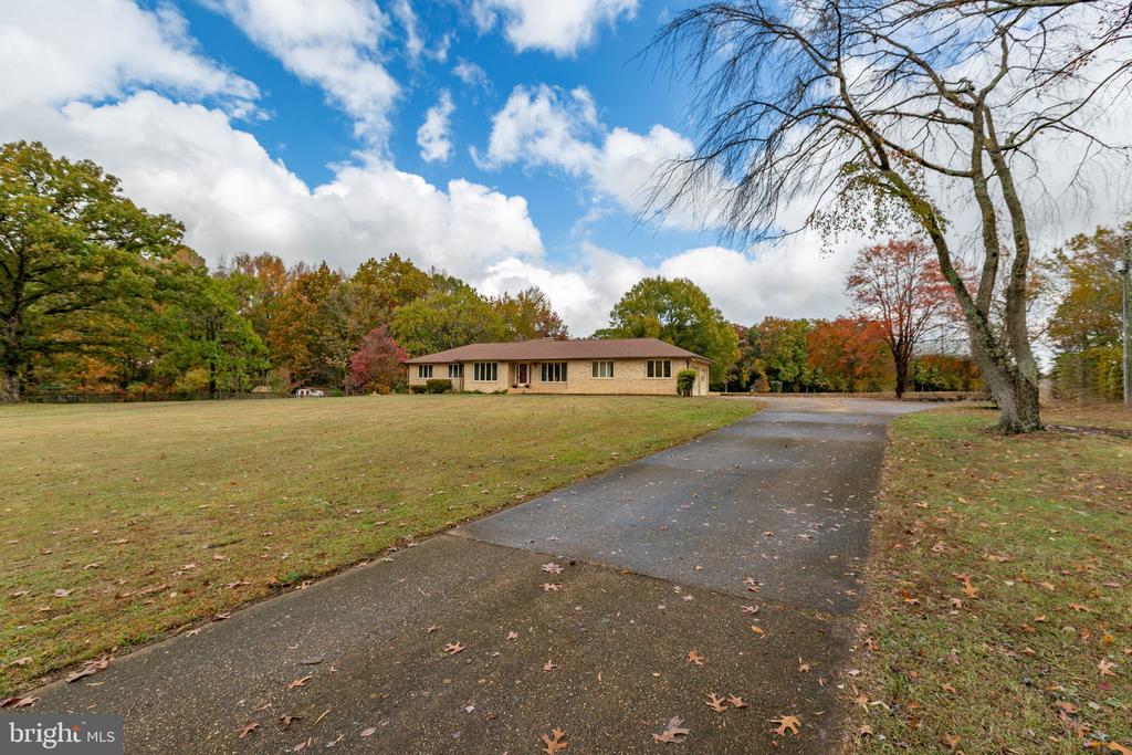 31 LITTLE CREEK LANE