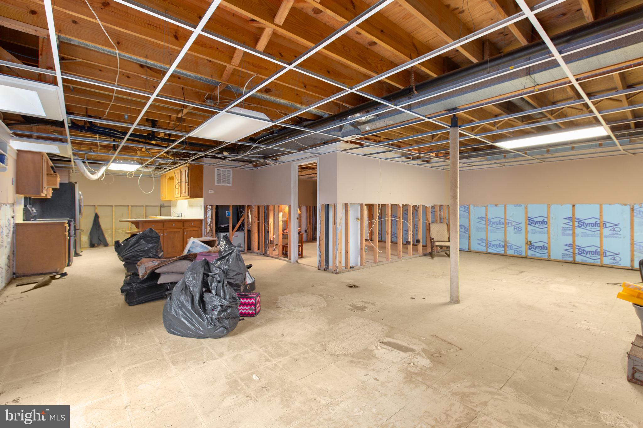 31 LITTLE CREEK LANE