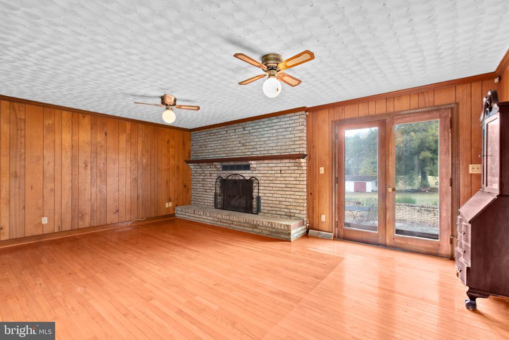 31 LITTLE CREEK LANE