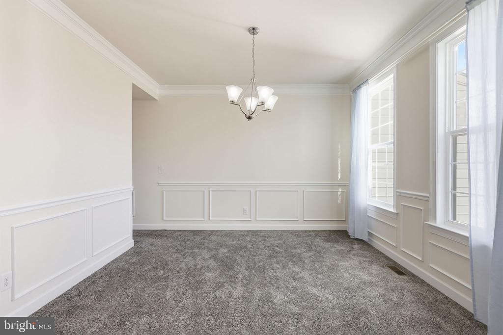 225 PERTH DRIVE