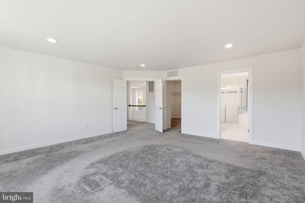 225 PERTH DRIVE