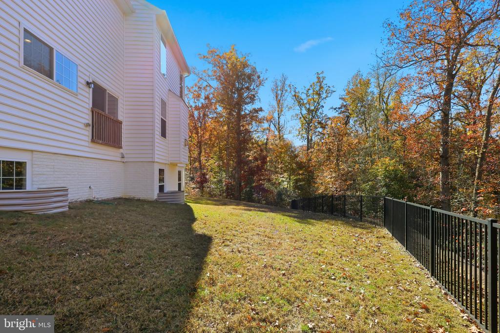 225 PERTH DRIVE