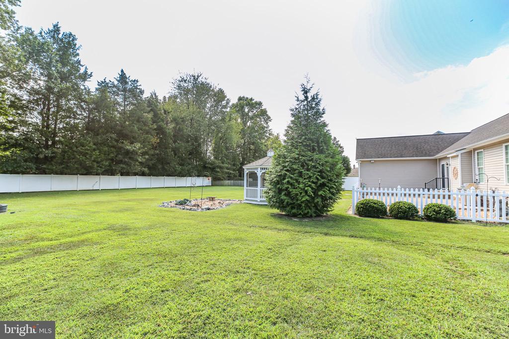 11 WOODROW DRIVE