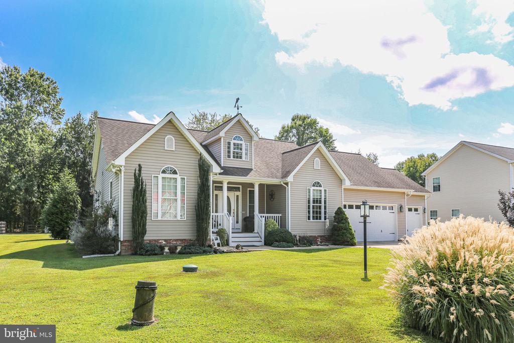 11 WOODROW DRIVE