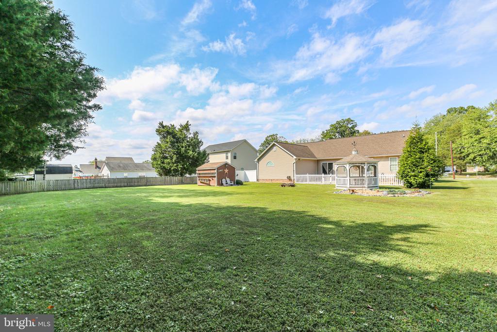 11 WOODROW DRIVE