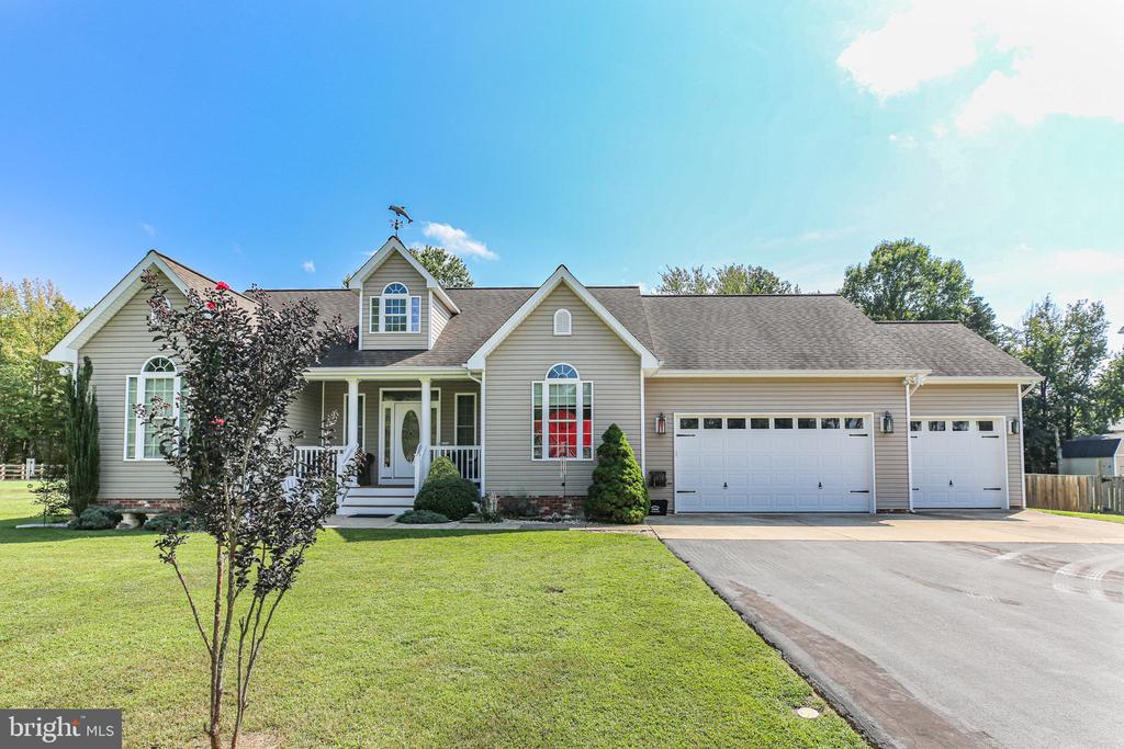 11 WOODROW DRIVE