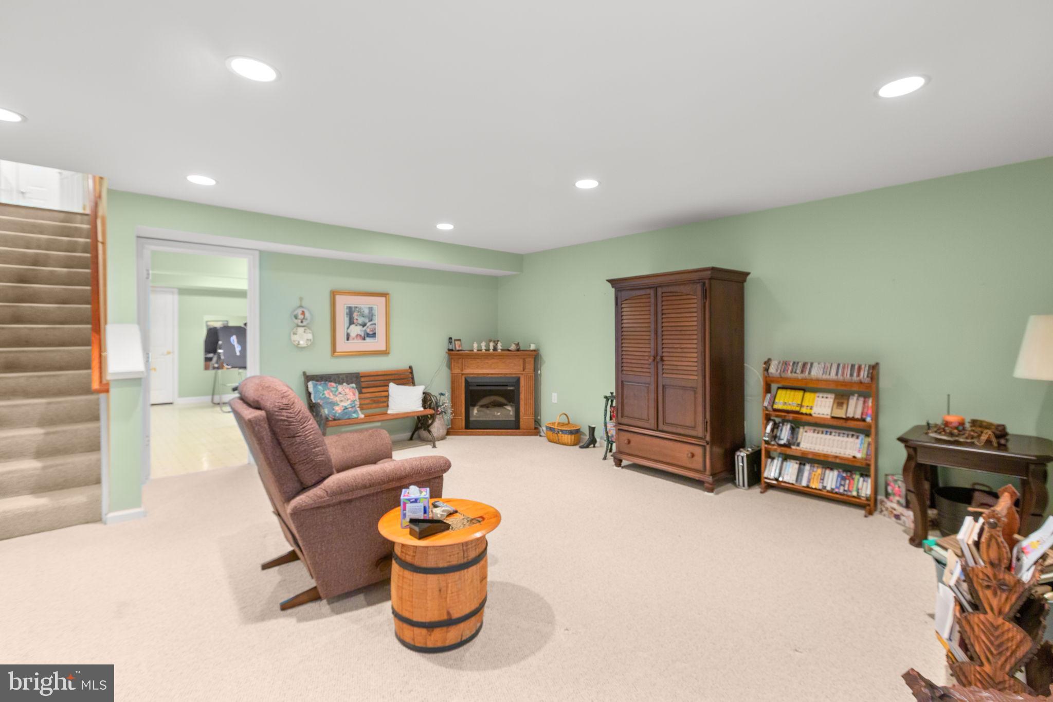 164 BRIDGEWATER CIRCLE