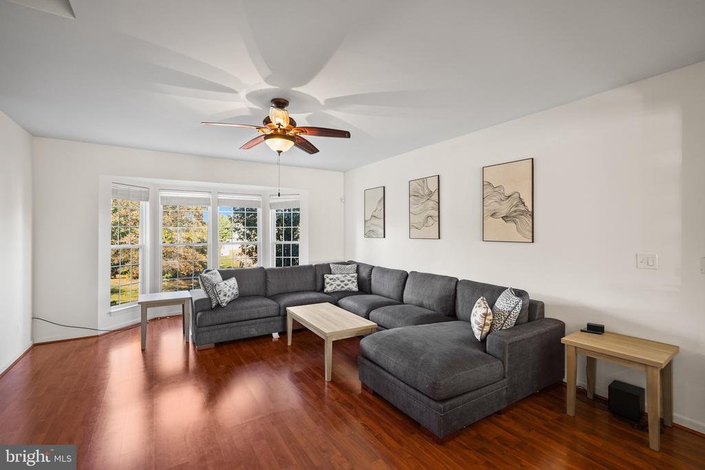 12 POPES CREEK LANE